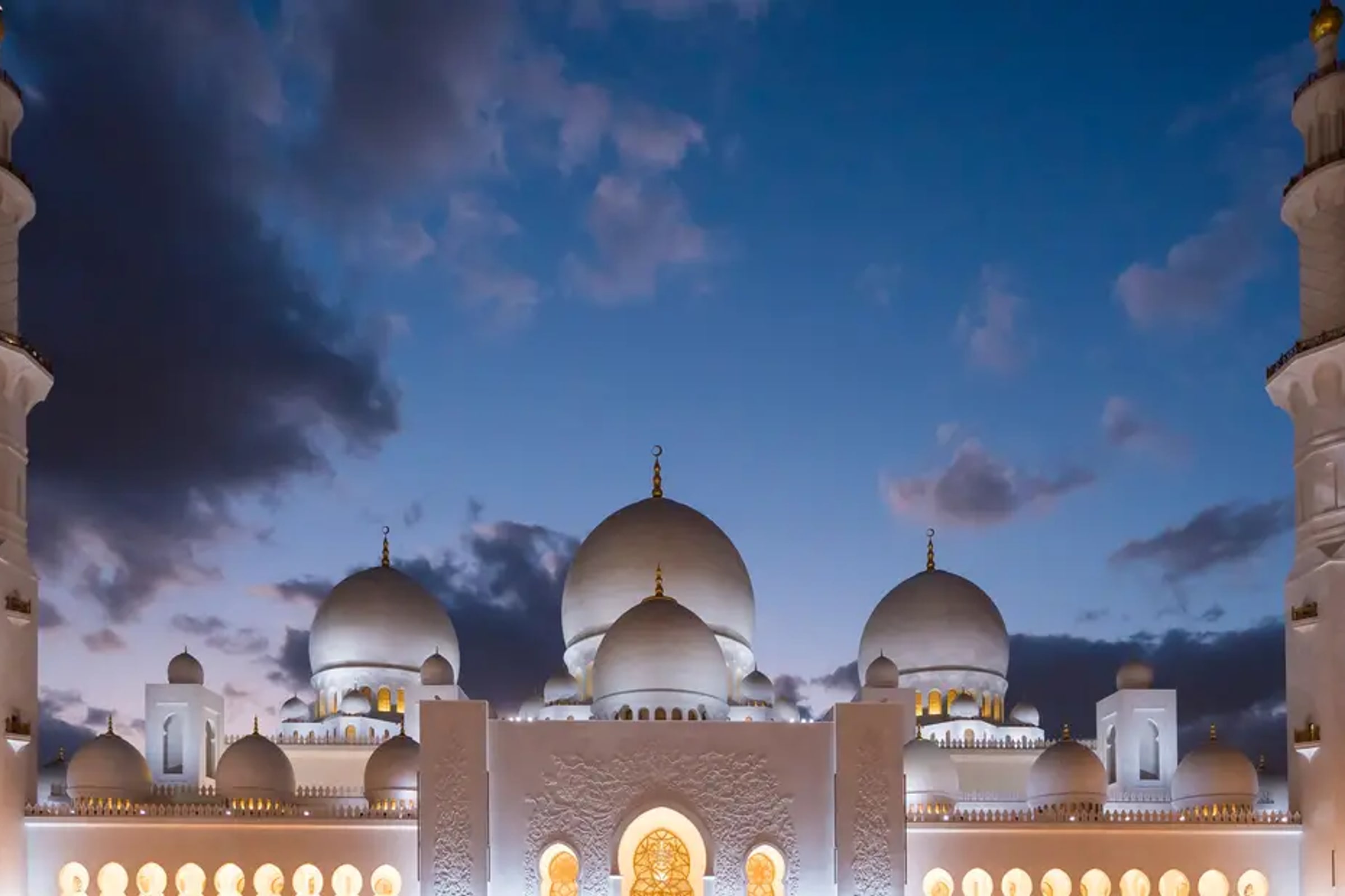 Sheikh Zayed Mosque Qasr Al Watan Palace and Etihad Towers day tour from Abu Dhabi